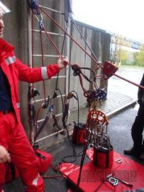 Klicken um zu vergrößern Schrägseilbahn-System
